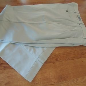 Roundtree and York Comfort Waist Men's Dress Pants